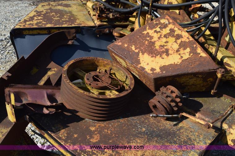 image for item L5906 Vermeer 665 stump grinder