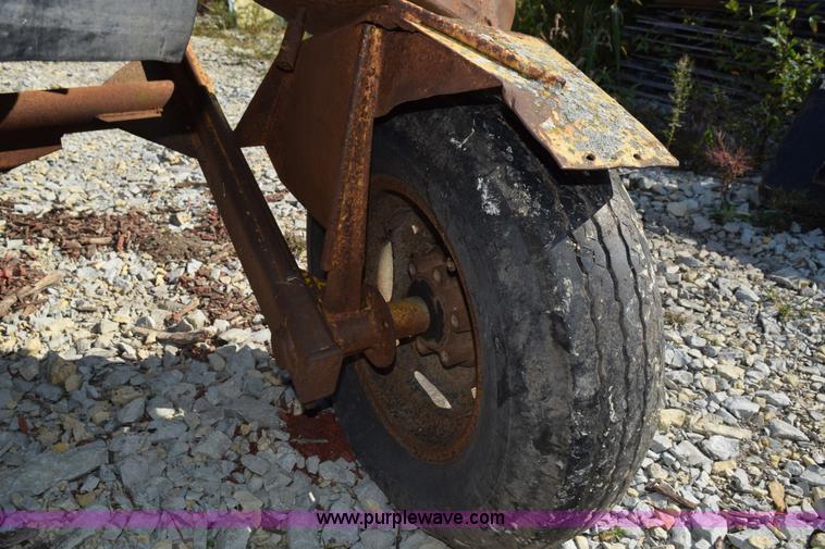 image for item L5906 Vermeer 665 stump grinder