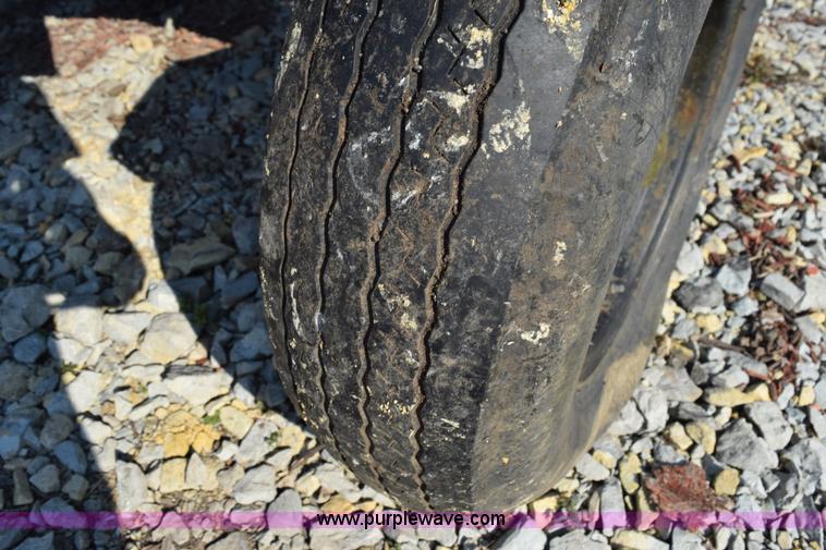 image for item L5906 Vermeer 665 stump grinder