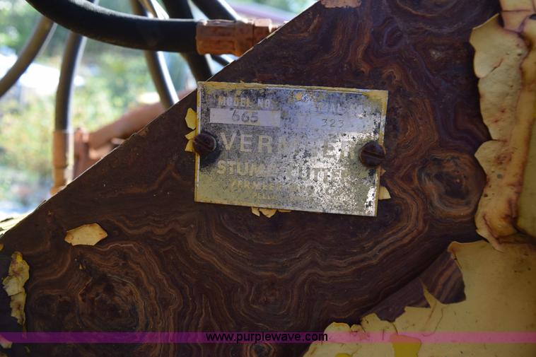 image for item L5906 Vermeer 665 stump grinder