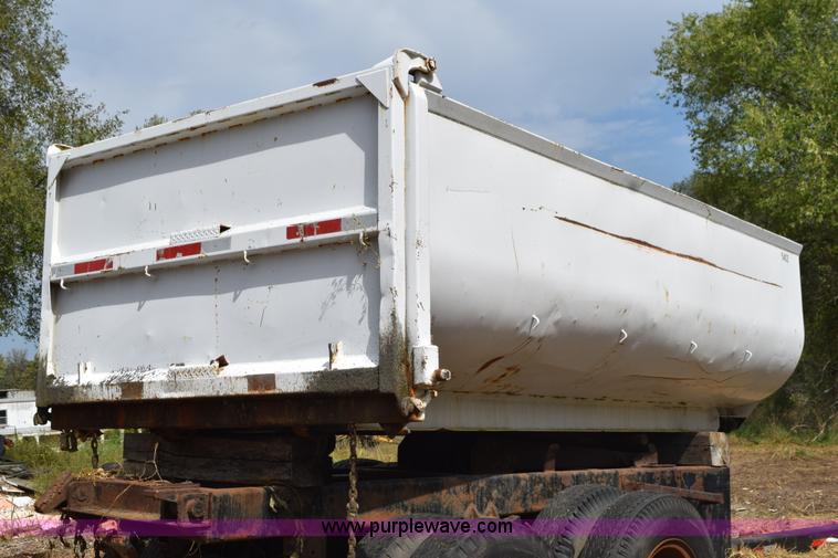 image for item L5908 Reliance electric roll off dump bed