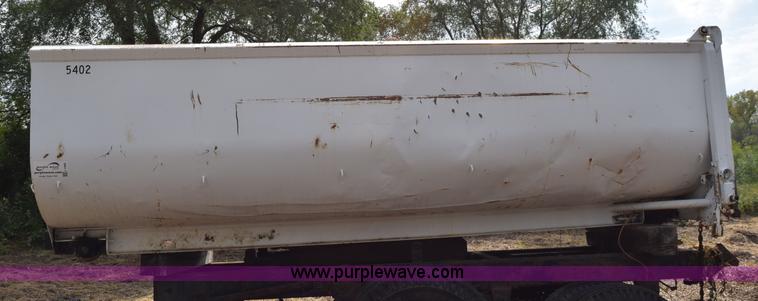 image for item L5908 Reliance electric roll off dump bed