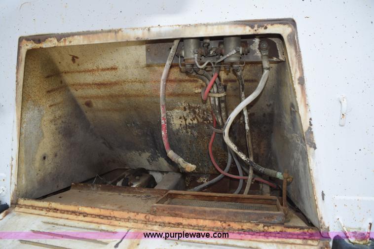 image for item L5908 Reliance electric roll off dump bed