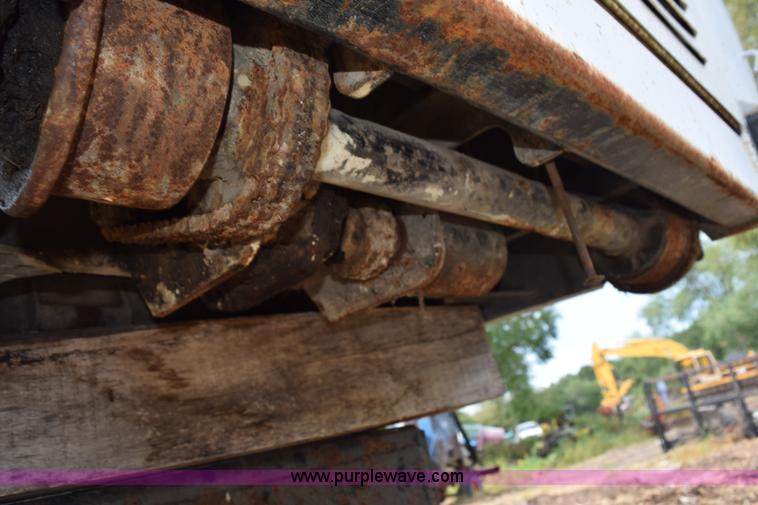 image for item L5908 Reliance electric roll off dump bed