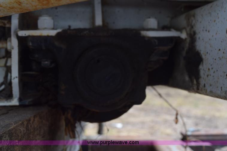 image for item L5908 Reliance electric roll off dump bed