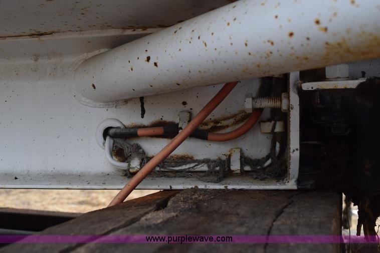 image for item L5908 Reliance electric roll off dump bed