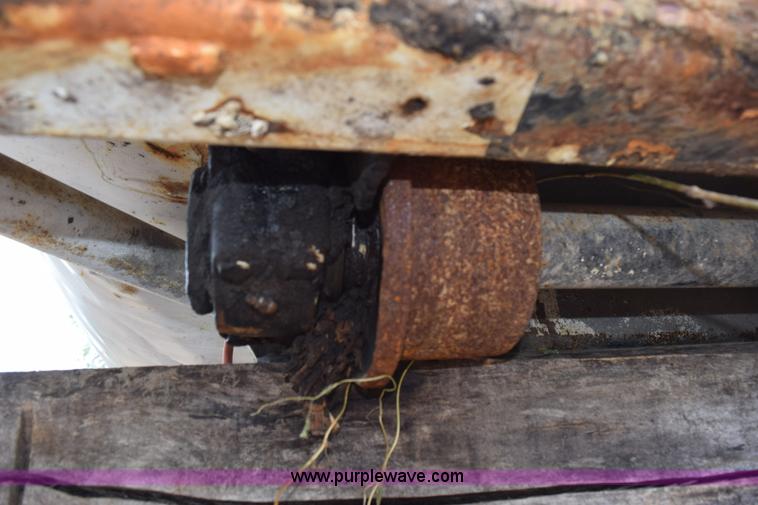 image for item L5908 Reliance electric roll off dump bed