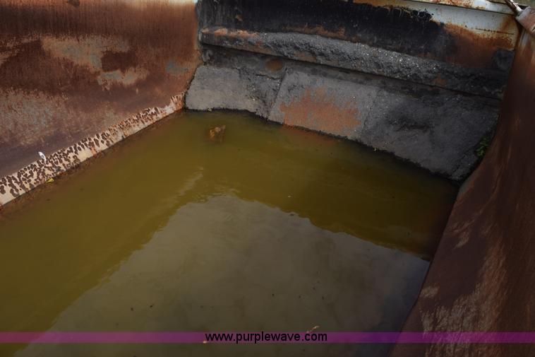 image for item L5908 Reliance electric roll off dump bed