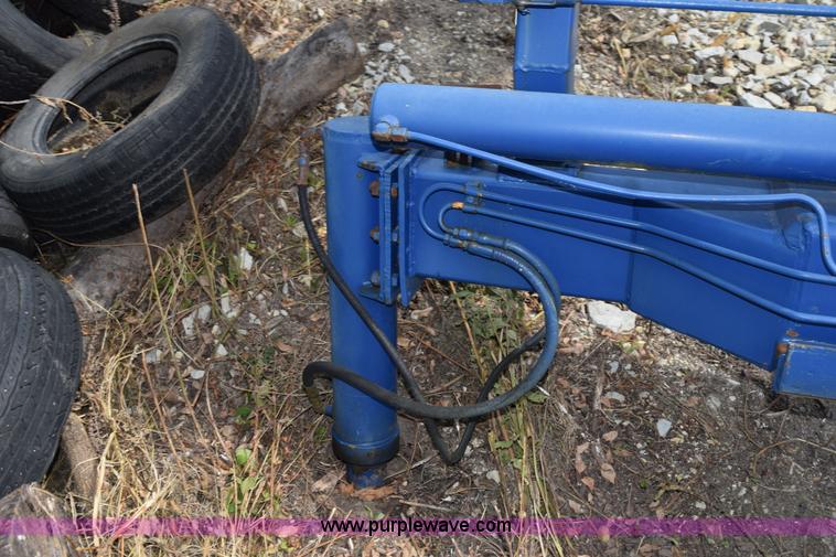 image for item L5914 Truck mounted hydraulic crane