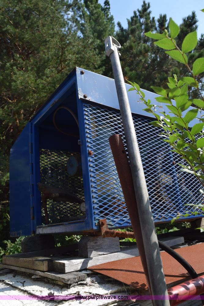 image for item L5914 Truck mounted hydraulic crane