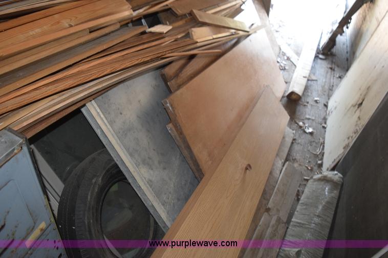 image for item L5928 1980 Pines dry van trailer