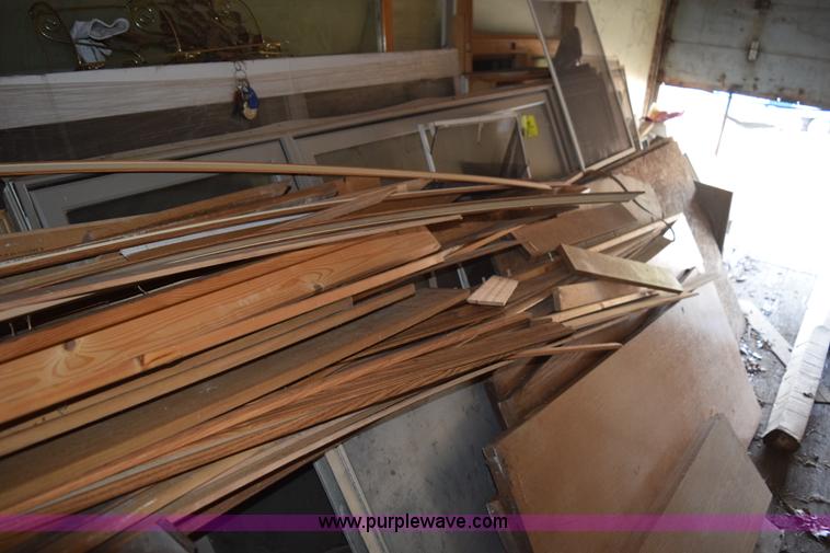 image for item L5928 1980 Pines dry van trailer