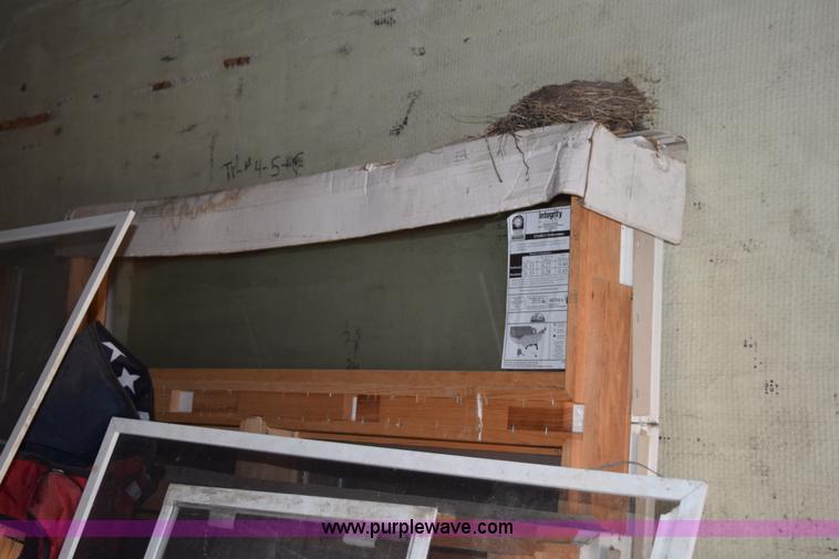 image for item L5928 1980 Pines dry van trailer