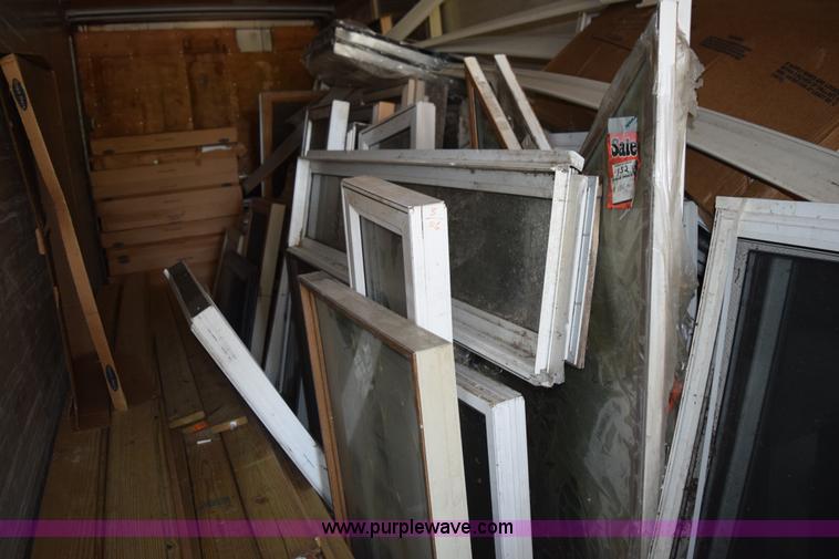 image for item L5929 Assorted windows