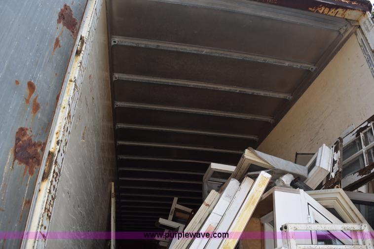 image for item L5929 Assorted windows