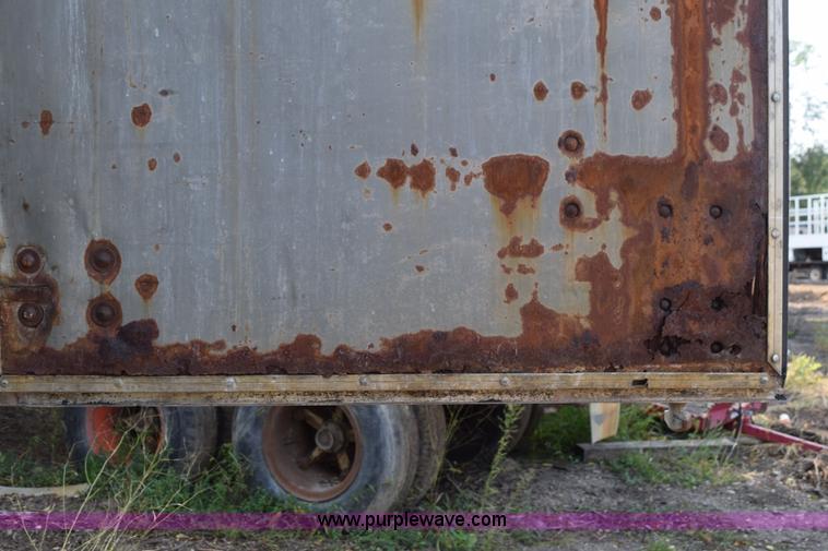 image for item L5929 Assorted windows