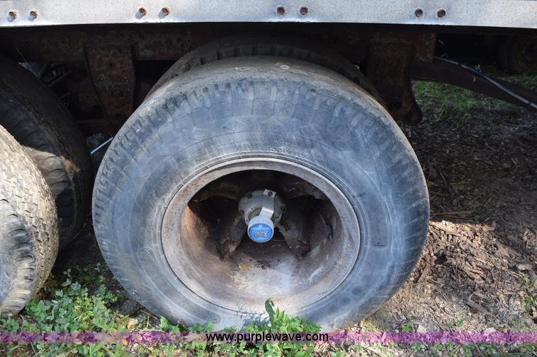 image for item L5929 Assorted windows