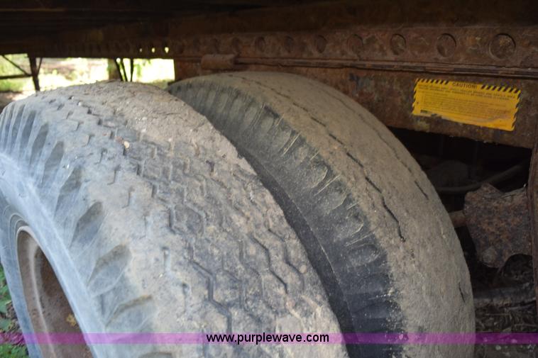 image for item L5929 Assorted windows