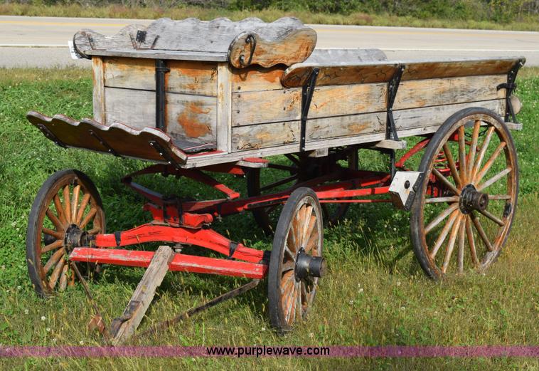 image for item L5944 Wagon
