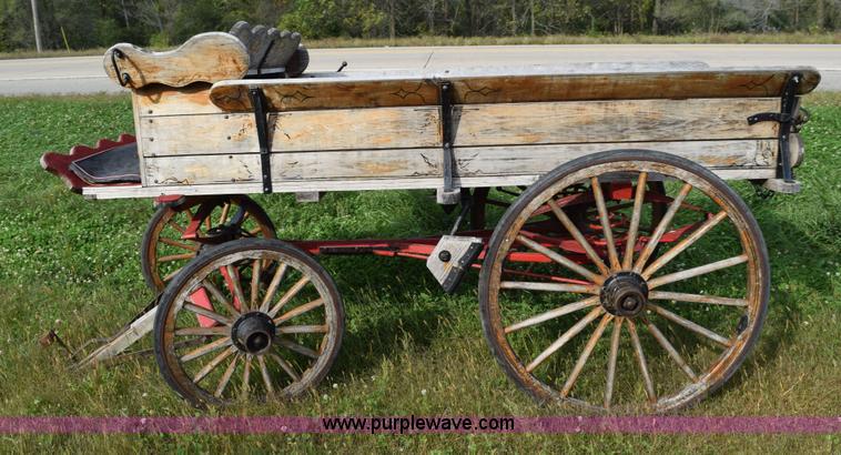 image for item L5944 Wagon