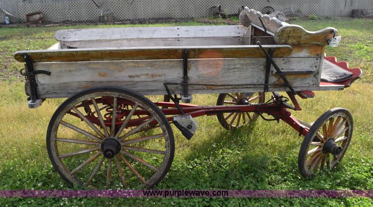 image for item L5944 Wagon