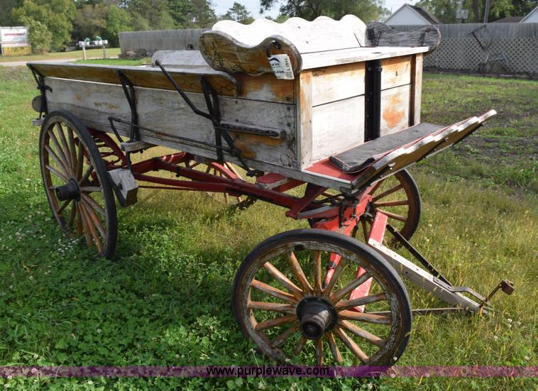 image for item L5944 Wagon