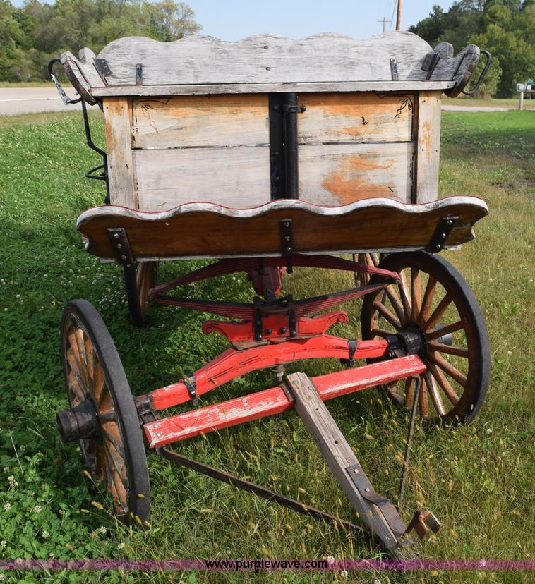 image for item L5944 Wagon