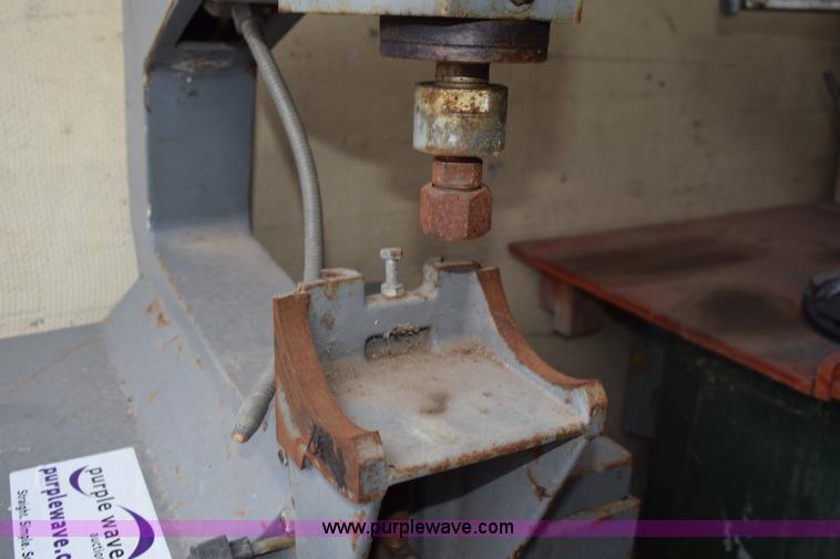 image for item L5950 Delta RU50 router