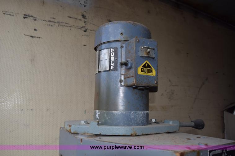 image for item L5950 Delta RU50 router