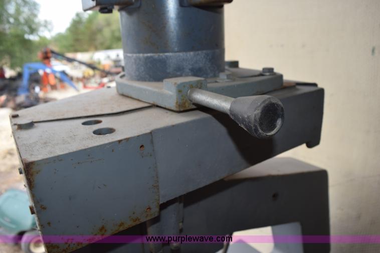 image for item L5950 Delta RU50 router