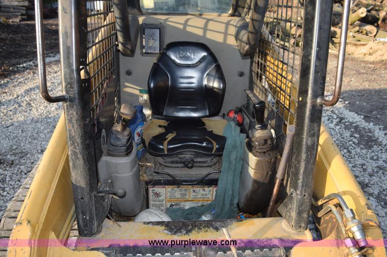 image for item L5963 2003 Caterpillar 267 skid steer