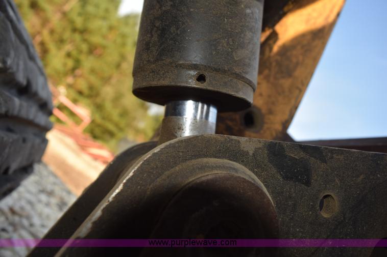 image for item L5963 2003 Caterpillar 267 skid steer