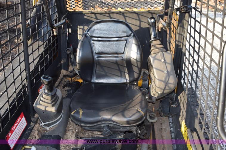 image for item L5964 JCB 190T skid steer