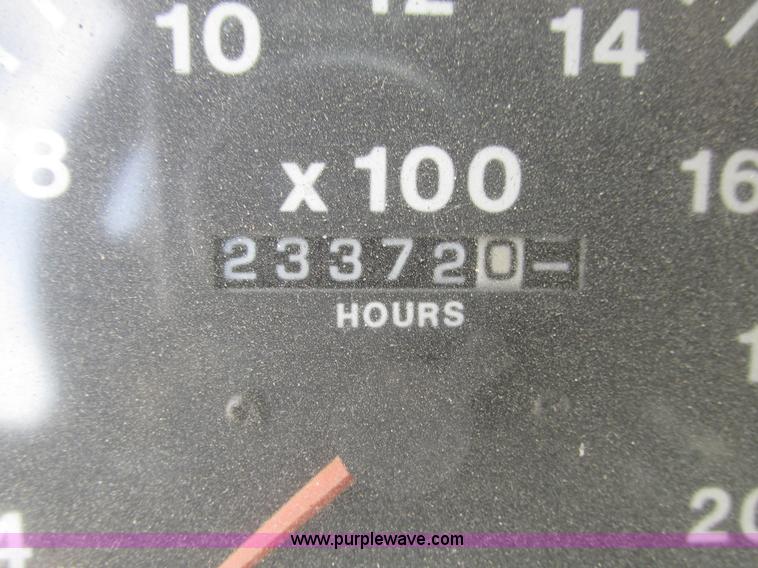 image for item H1141 1998 Mack CH613 semi truck