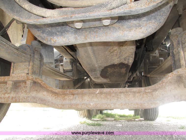 image for item H1141 1998 Mack CH613 semi truck