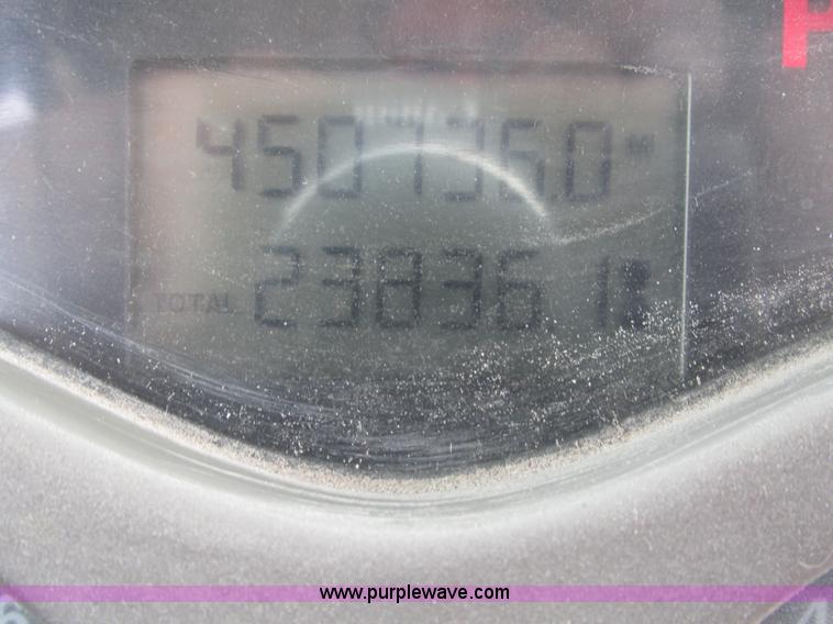 image for item H1143 2001 Mack CH613 semi truck