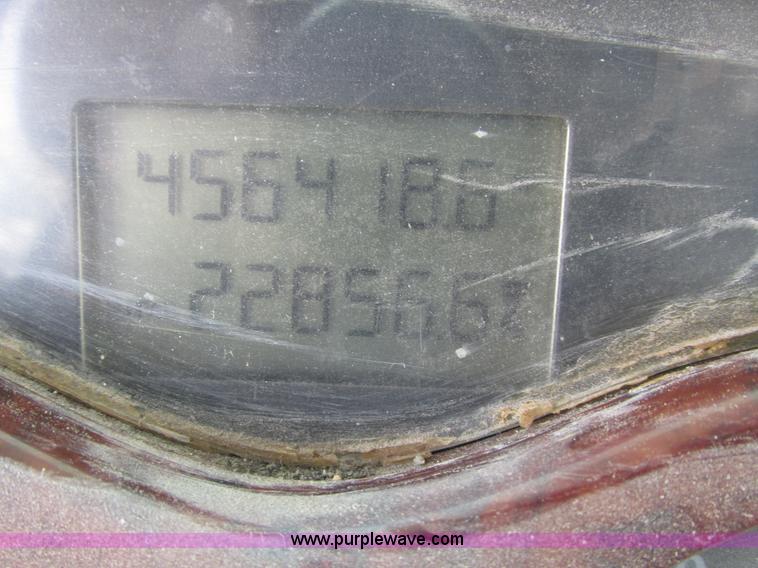 image for item H1144 2001 Mack CH613 semi truck