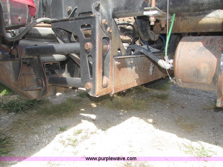 image for item H1146 2006 Freightliner Columbia semi truck