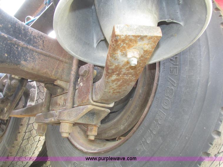 image for item H1146 2006 Freightliner Columbia semi truck