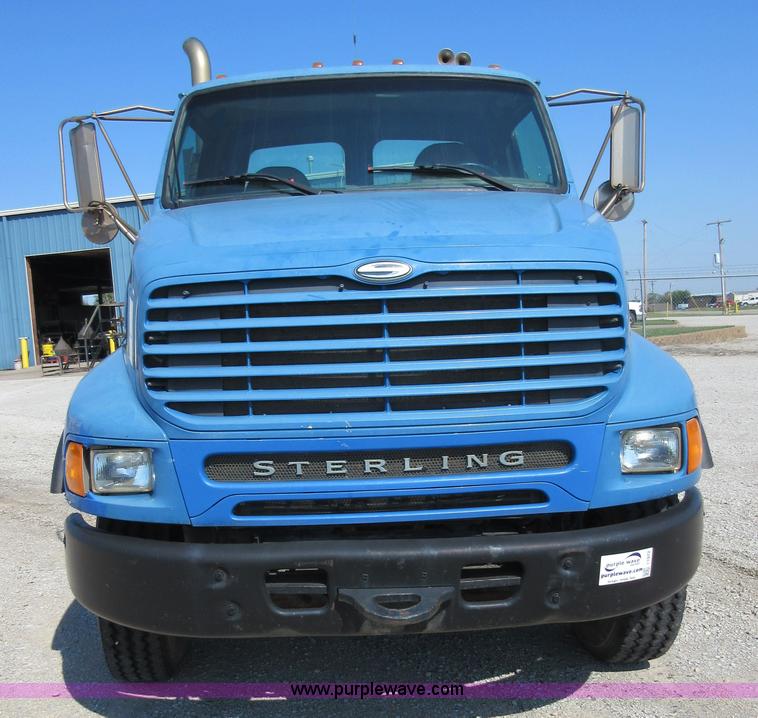 image for item I1972 2002 Sterling L9500 semi truck