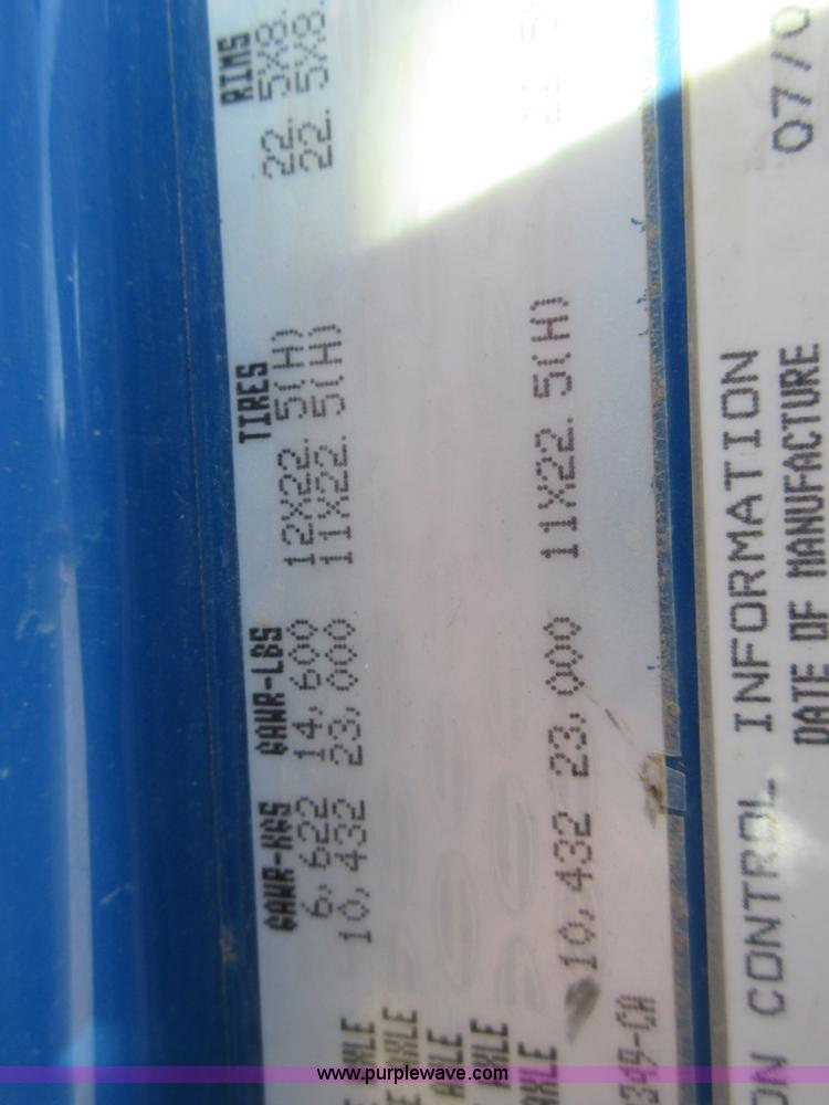 image for item I1972 2002 Sterling L9500 semi truck