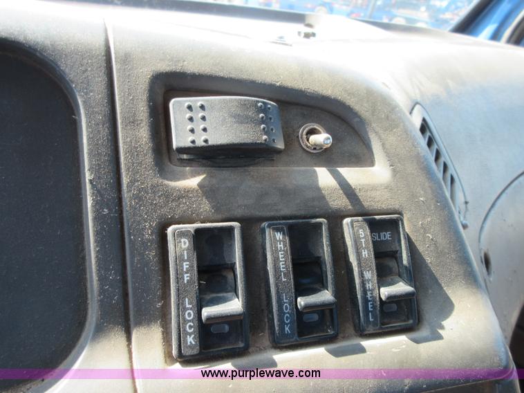 image for item I1972 2002 Sterling L9500 semi truck