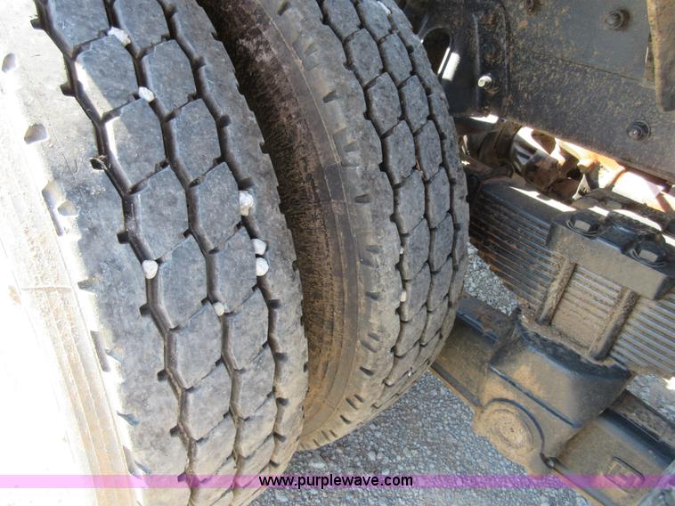 image for item I1973 2002 Sterling L9500 semi truck