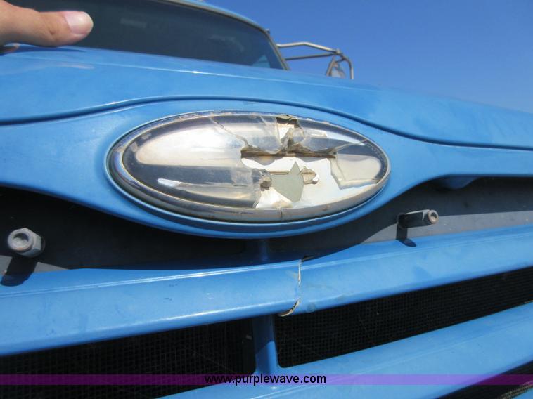 image for item I1973 2002 Sterling L9500 semi truck