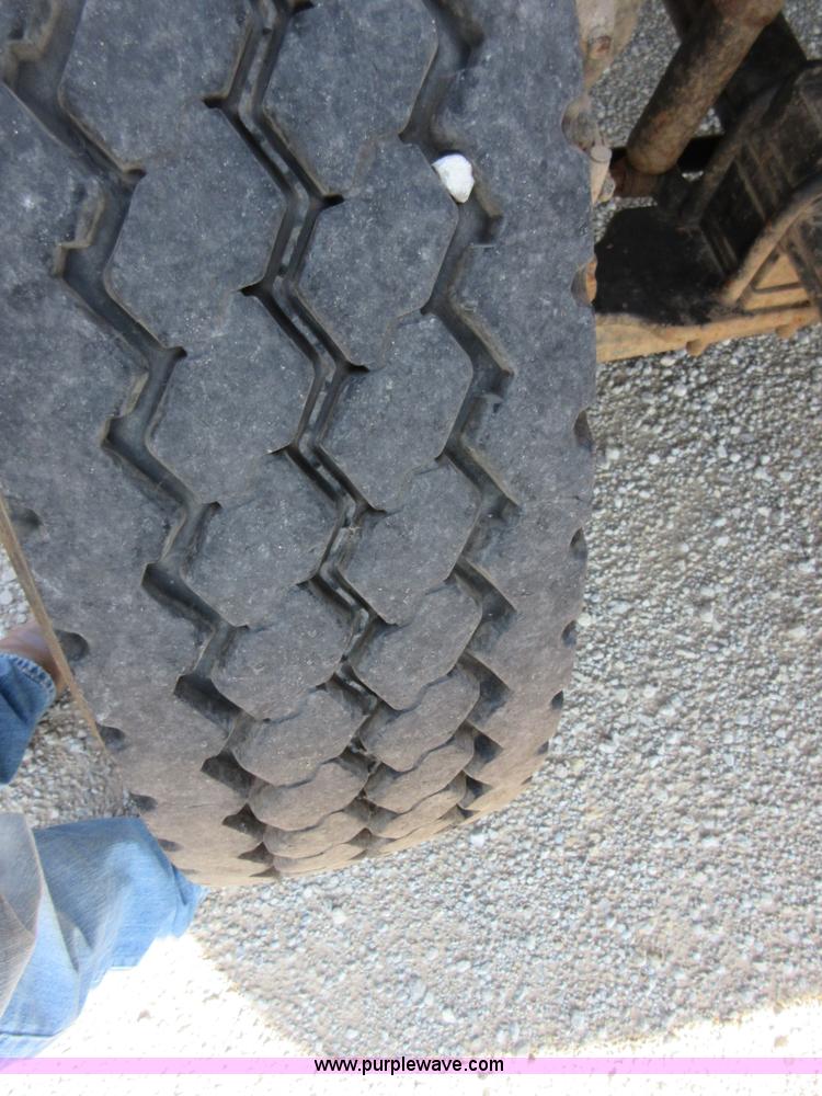 image for item I1973 2002 Sterling L9500 semi truck