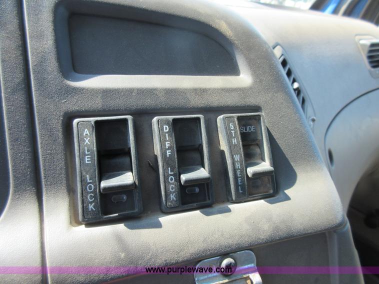 image for item I1973 2002 Sterling L9500 semi truck