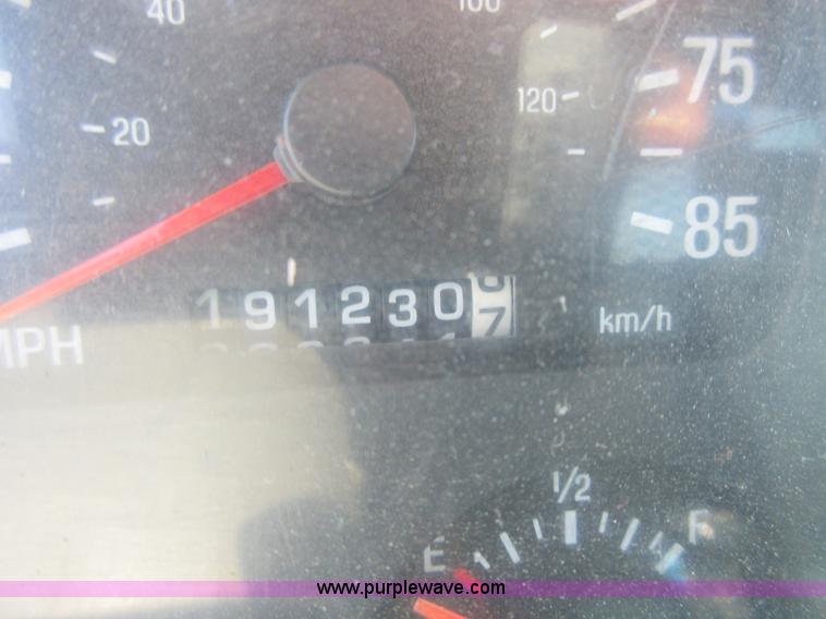 image for item I1973 2002 Sterling L9500 semi truck