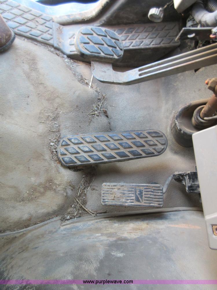 image for item I1973 2002 Sterling L9500 semi truck