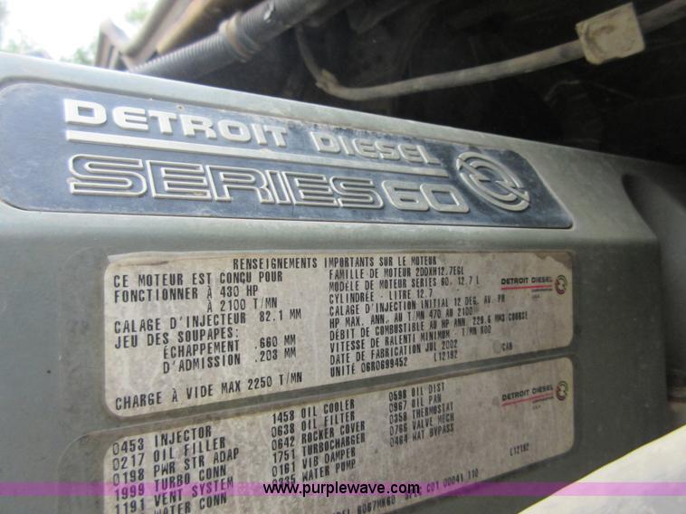 image for item I2002 2003 Freightliner Columbia semi truck