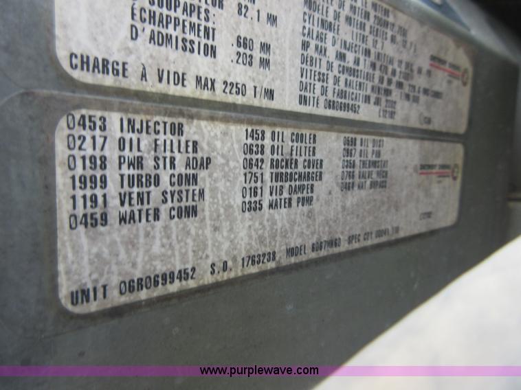 image for item I2002 2003 Freightliner Columbia semi truck